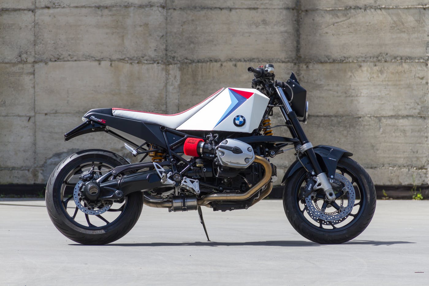 BMW R1200S by Greaser Garage