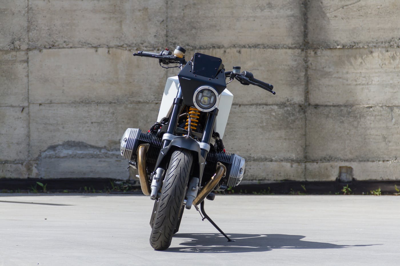 BMW R1200S by Greaser Garage