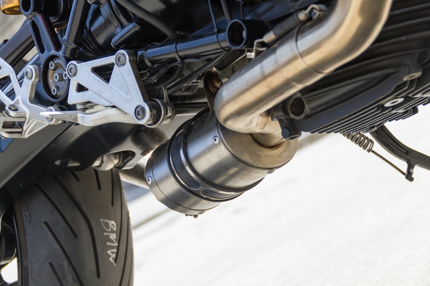 BMW R1200S by Greaser Garage